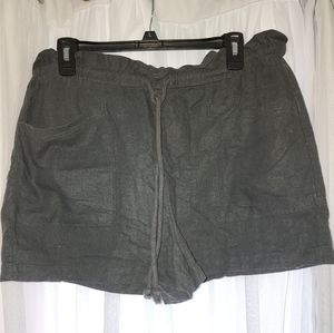 Universal Threads, Women's Black Linen Shorts, Size Large,  NWT